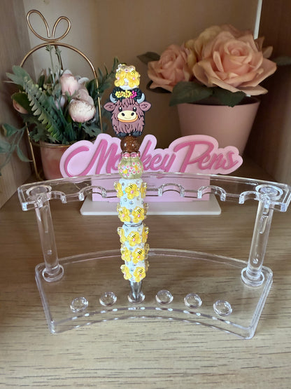Floral Highland Cow Beaded Pen