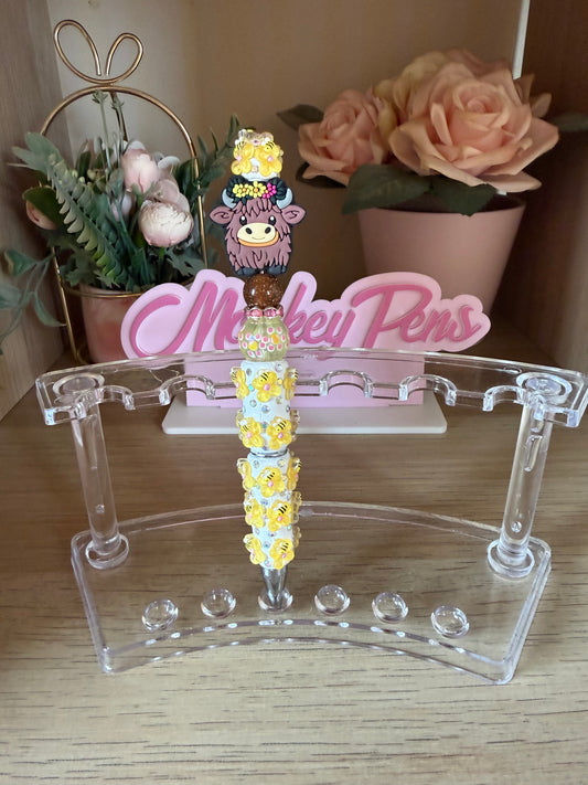 Floral Highland Cow Beaded Pen