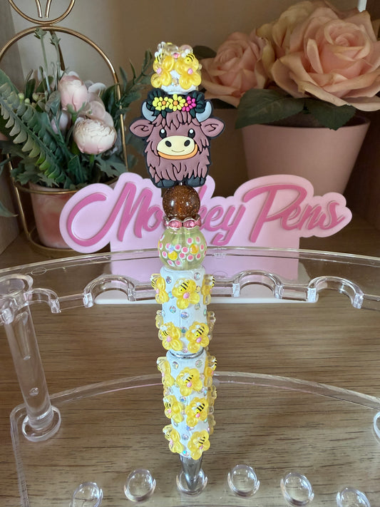 Floral Highland Cow Beaded Pen
